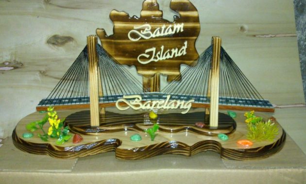 Souvenir Jembatan Barelang